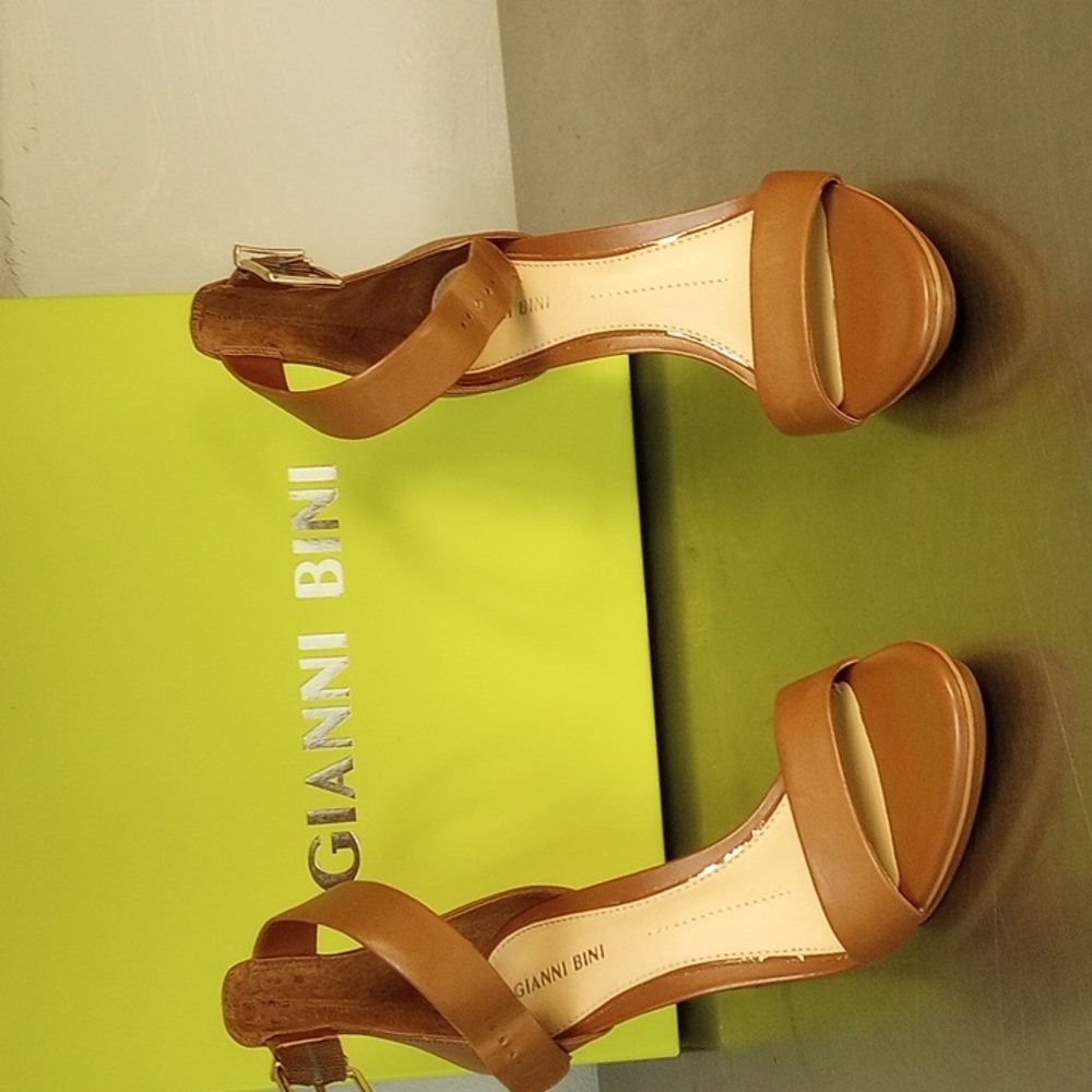 Women's high heel sandal